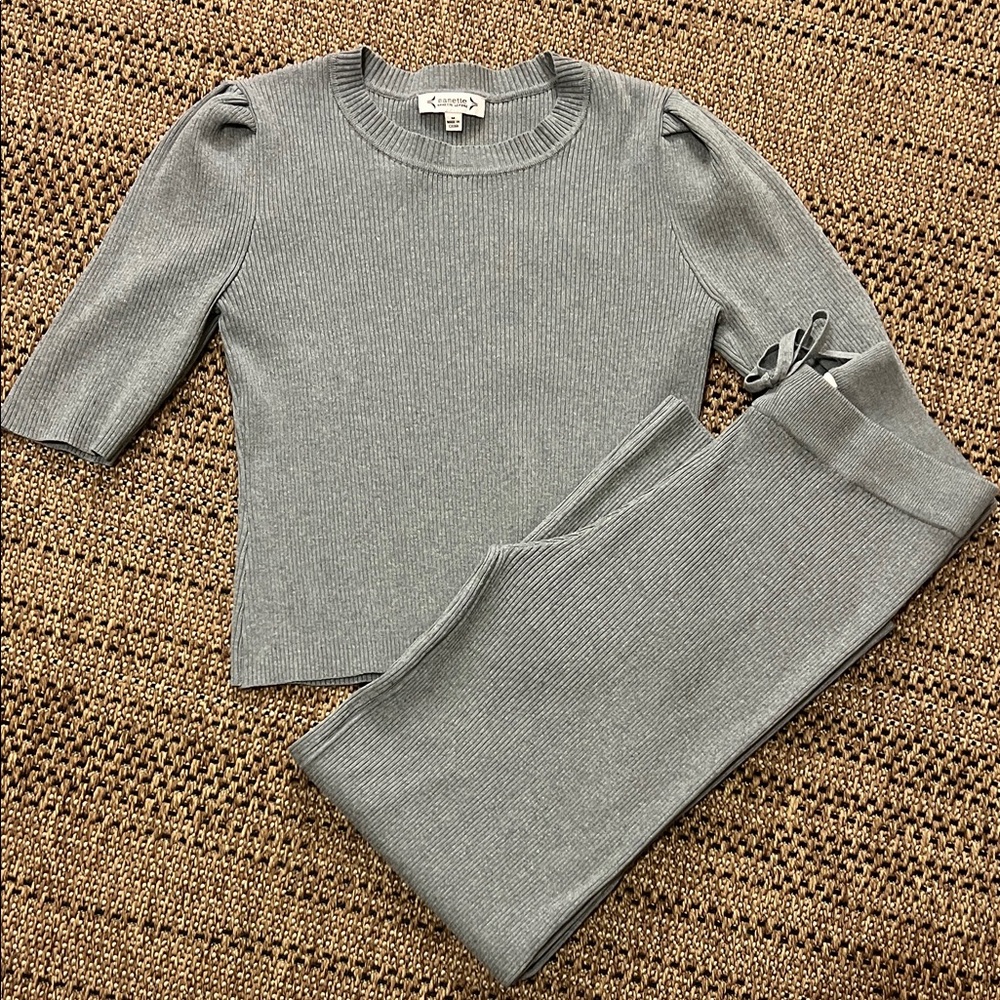 Nanette Lepore Gray Ribbed Knit Top and Pants Set